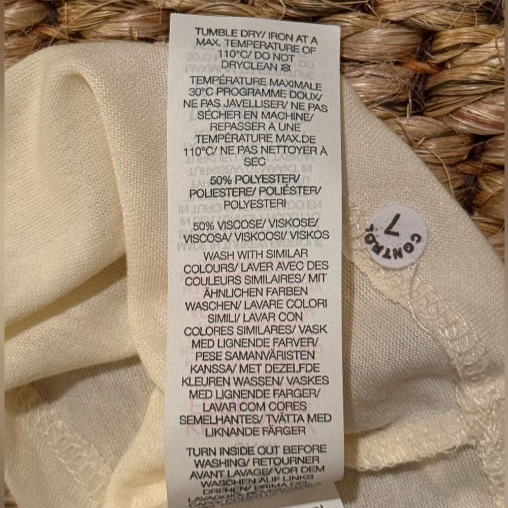 Oner Active NWT go to muscle crop tank in off white women’s size medium - Picture 11 of 13